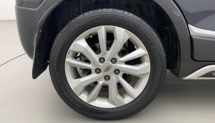 2019 Mahindra XUV300 W8 1.5 DIESEL, Diesel, Manual, 72,275 km, Right Rear Wheel