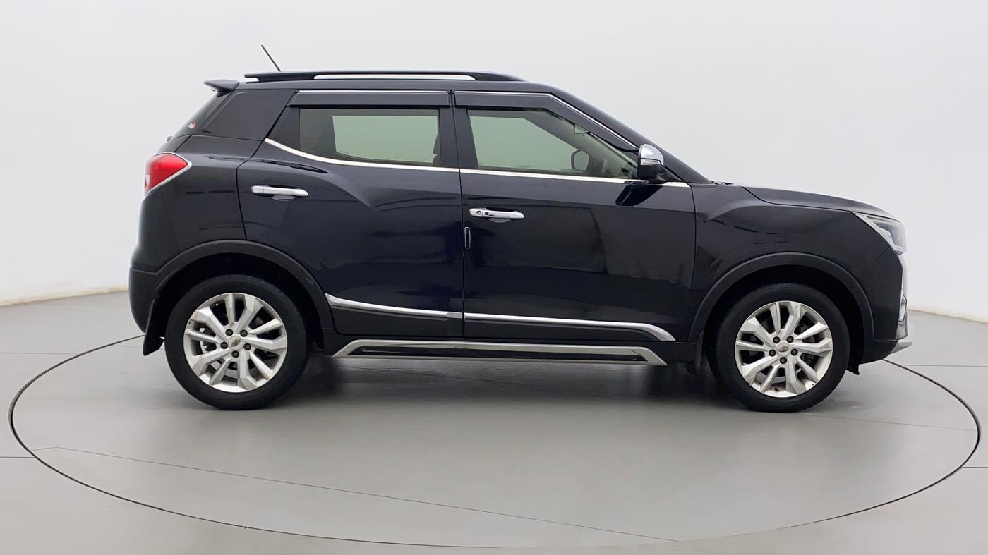 2019 Mahindra XUV300 W8 1.5 DIESEL, Diesel, Manual, 72,275 km, Right Side View