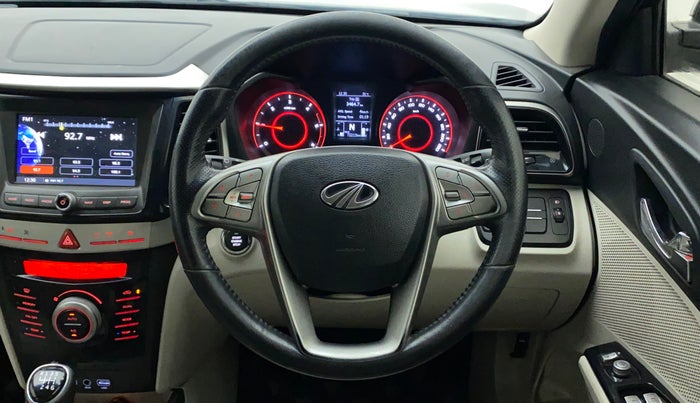 2019 Mahindra XUV300 W8 1.5 DIESEL, Diesel, Manual, 72,275 km, Steering Wheel Close Up