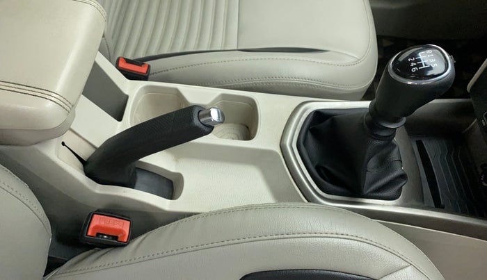 2019 Mahindra XUV300 W8 1.5 DIESEL, Diesel, Manual, 72,275 km, Gear Lever