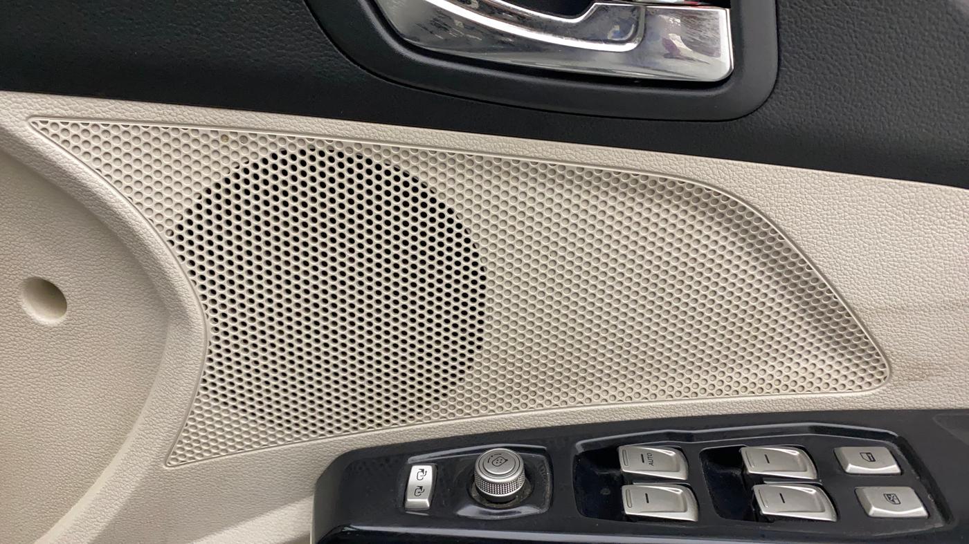2019 Mahindra XUV300 W8 1.5 DIESEL, Diesel, Manual, 72,275 km, Speaker