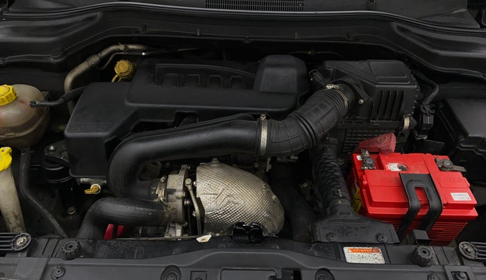 2019 Mahindra XUV300 W8 1.5 DIESEL, Diesel, Manual, 72,275 km, Open Bonet