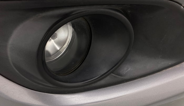 2013 Maruti Swift VXI, Petrol, Manual, 36,577 km, Right fog light - Not working