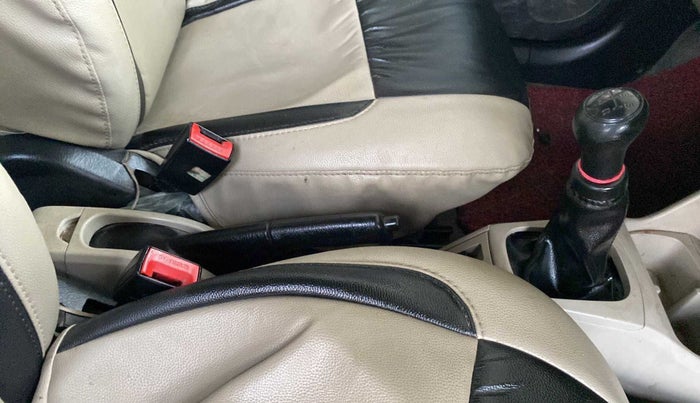 2019 Maruti Alto VXI, Petrol, Manual, 89,638 km, Gear Lever