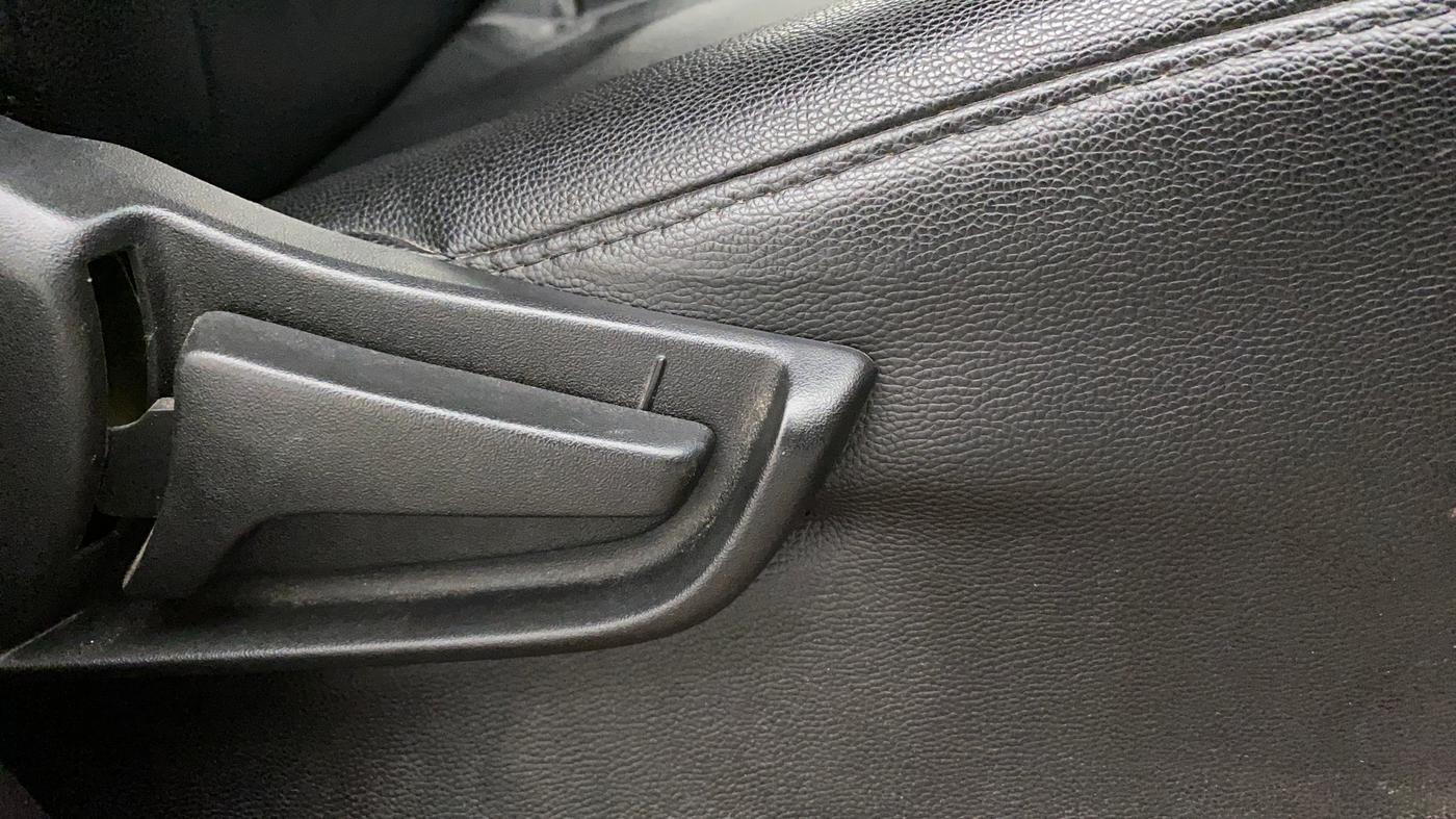 2019 Maruti S PRESSO VXI+, Petrol, Manual, 28,904 km, Driver Side Adjustment Panel