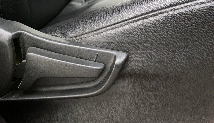 2019 Maruti S PRESSO VXI+, Petrol, Manual, 28,904 km, Driver Side Adjustment Panel
