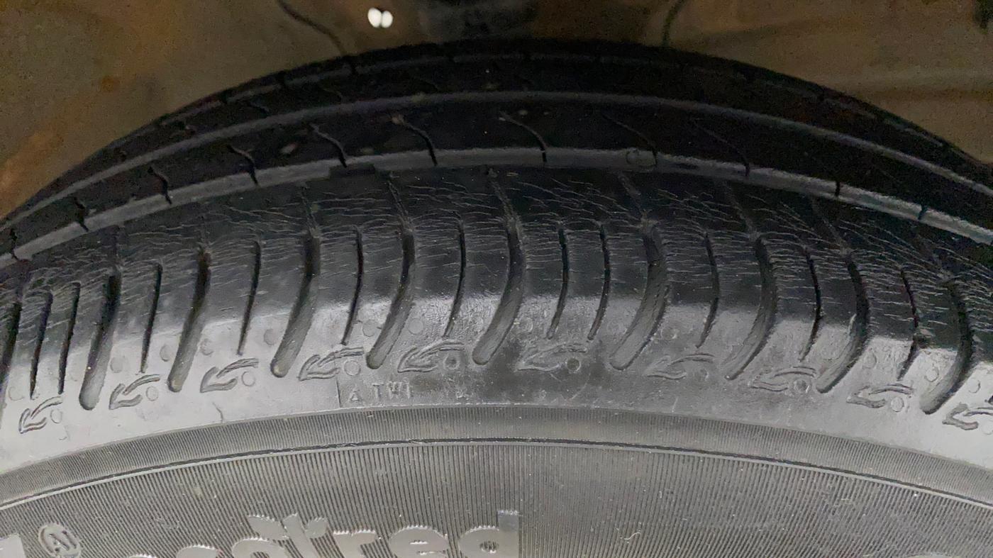 2019 Maruti S PRESSO VXI+, Petrol, Manual, 28,904 km, Right Front Tyre Tread
