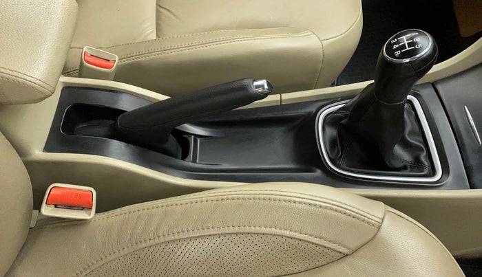 2018 Maruti Ciaz ALPHA 1.4 PETROL, Petrol, Manual, 73,694 km, Gear Lever