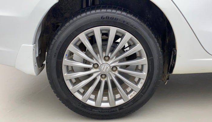 2018 Maruti Ciaz ALPHA 1.4 PETROL, Petrol, Manual, 73,694 km, Right Rear Wheel