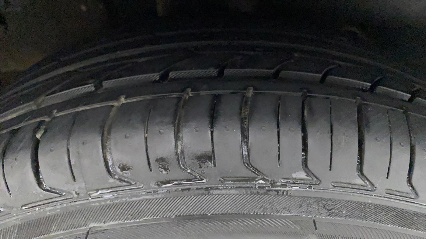 2018 Tata Tiago XZA PETROL, Petrol, Automatic, 50,496 km, Right Rear Tyre Tread