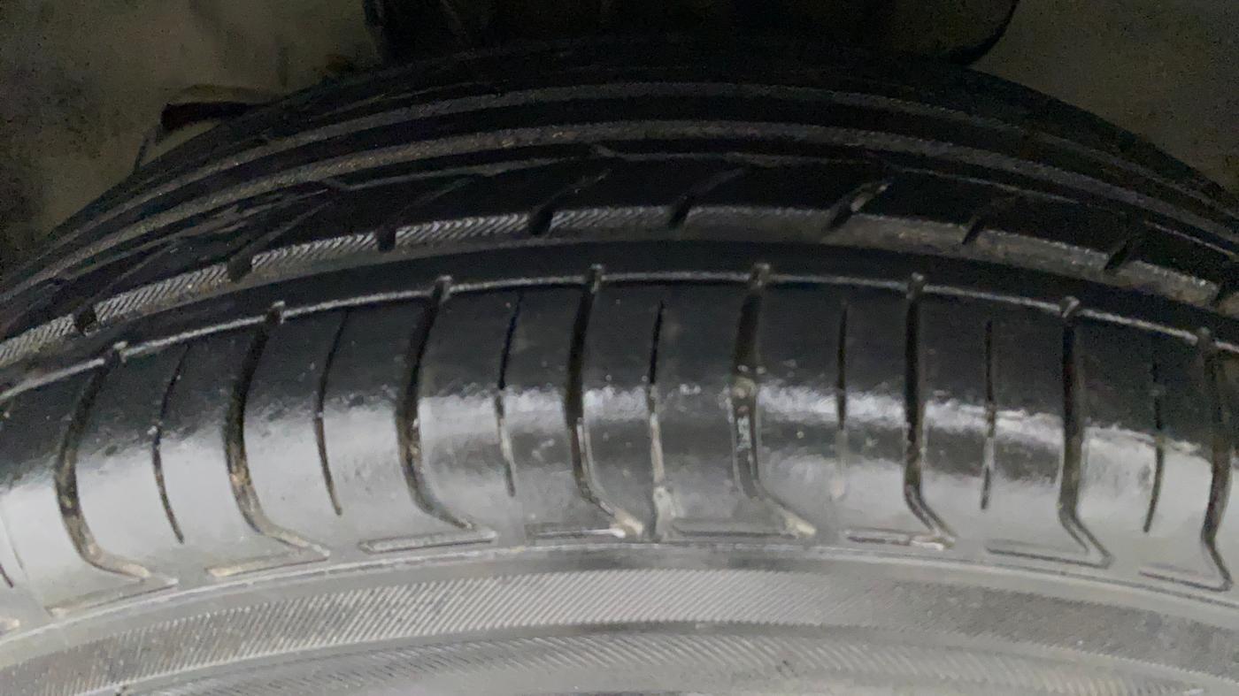 2018 Tata Tiago XZA PETROL, Petrol, Automatic, 50,496 km, Left Front Tyre Tread