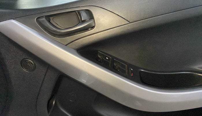 2021 Tata NEXON XM PETROL, Petrol, Manual, 34,125 km, Driver Side Door Panels Control