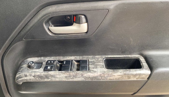 2021 Maruti New Wagon-R VXI 1.0, Petrol, Manual, 10,151 km, Driver Side Door Panels Control