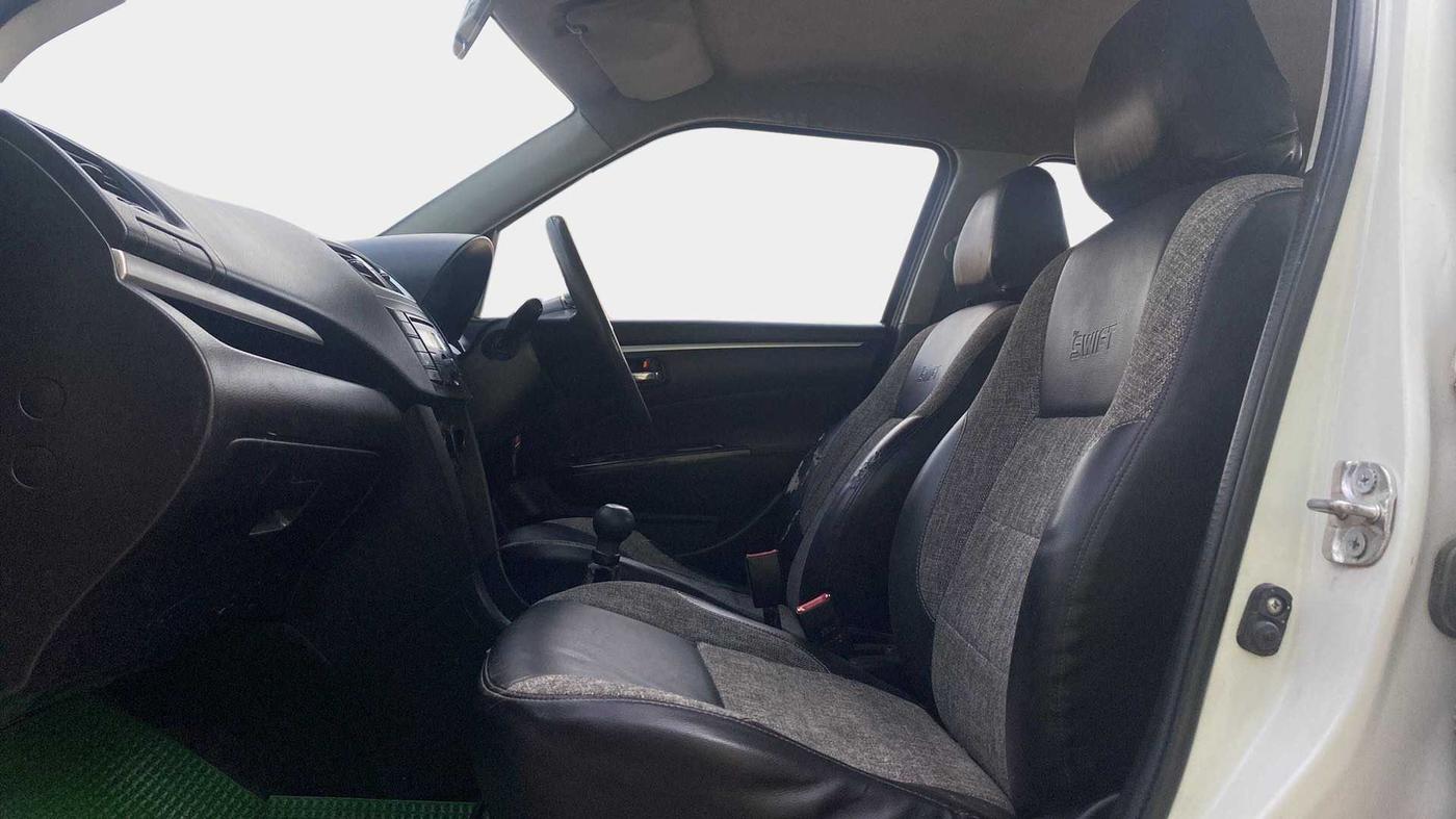 2014 Maruti Swift VDI, Diesel, Manual, 91,238 km, Right Side Front Door Cabin