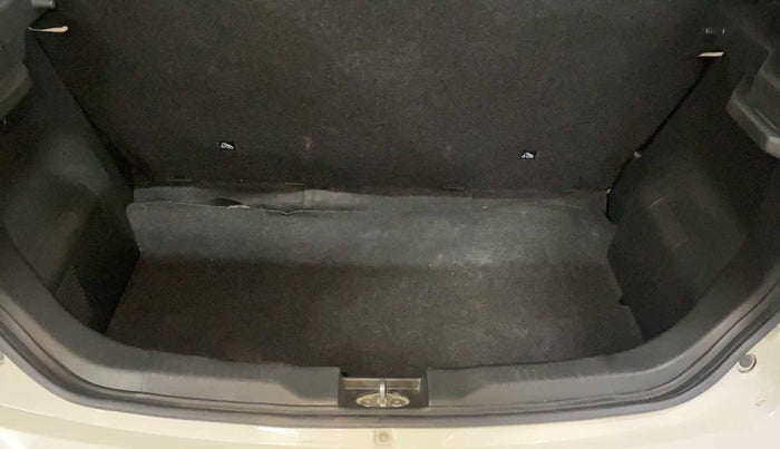 2023 Maruti IGNIS SIGMA 1.2, Petrol, Manual, 5,631 km, Boot Inside