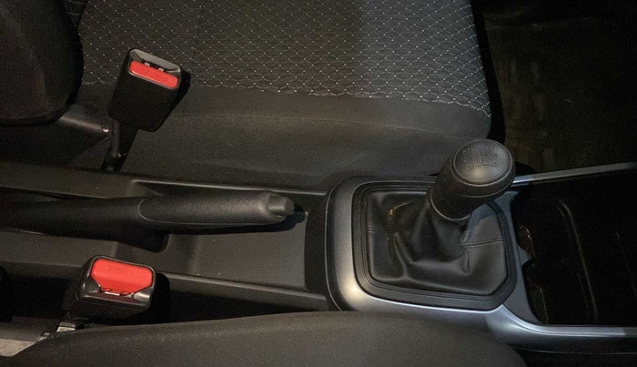 2023 Maruti IGNIS SIGMA 1.2, Petrol, Manual, 5,631 km, Gear Lever