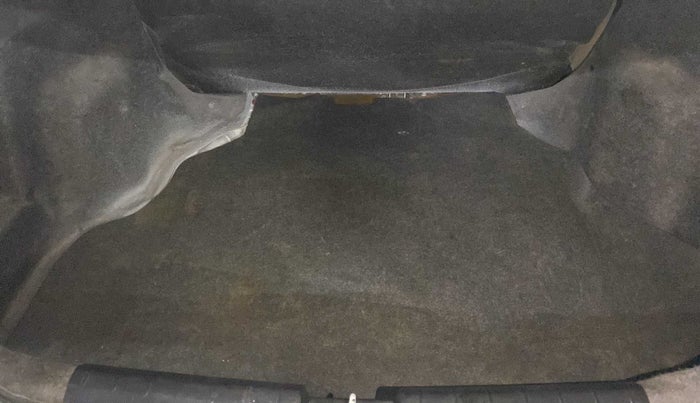 2012 Honda City 1.5L I-VTEC V MT SUNROOF, Petrol, Manual, 64,762 km, Boot Inside