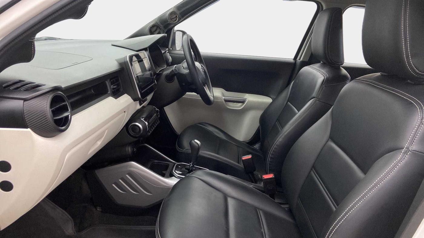 2020 Maruti IGNIS ALPHA 1.2 AMT, Petrol, Automatic, 19,389 km, Right Side Front Door Cabin