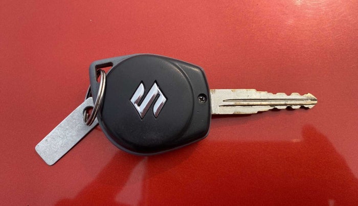 2014 Maruti Swift VXI, Petrol, Manual, 13,355 km, Key Close Up