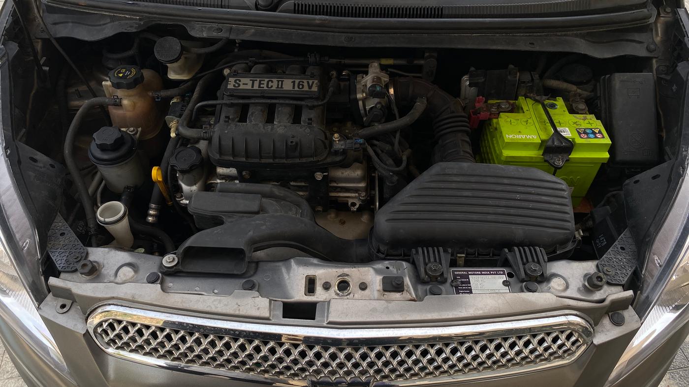 2016 Chevrolet Beat LS PETROL, Petrol, Manual, 77,807 km, Engine View