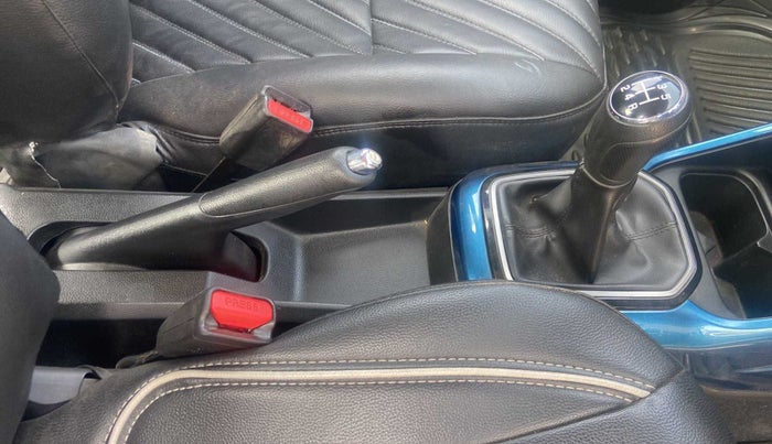 2018 Maruti IGNIS DELTA 1.2, Petrol, Manual, 13,007 km, Gear Lever