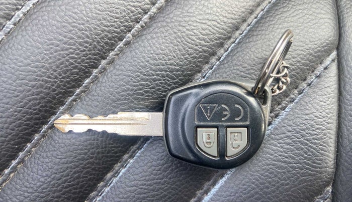 2018 Maruti IGNIS DELTA 1.2, Petrol, Manual, 13,007 km, Key Close Up