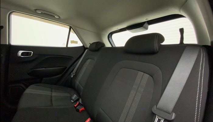 2020 Hyundai VENUE SX 1.0 (O) TURBO IMT, Petrol, Manual, 11,208 km, Right Side Rear Door Cabin