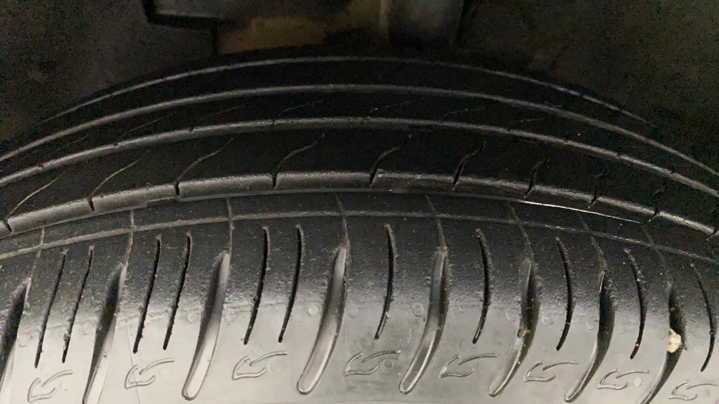 2020 Hyundai VENUE SX 1.0 (O) TURBO IMT, Petrol, Manual, 11,208 km, Left Front Tyre Tread