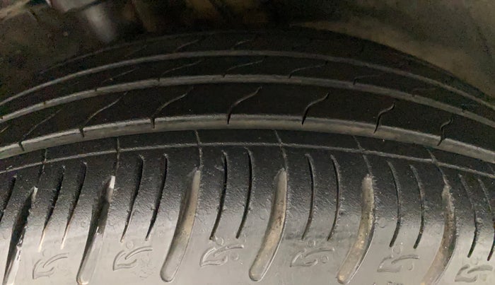 2020 Hyundai VENUE SX 1.0 (O) TURBO IMT, Petrol, Manual, 11,208 km, Right Front Tyre Tread