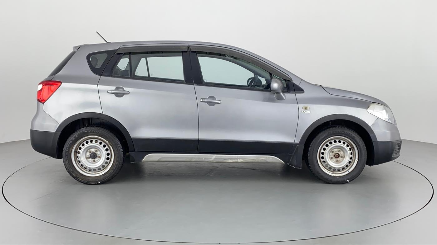 2015 Maruti S Cross SIGMA 1.3, Diesel, Manual, 83,594 km, Right Side View