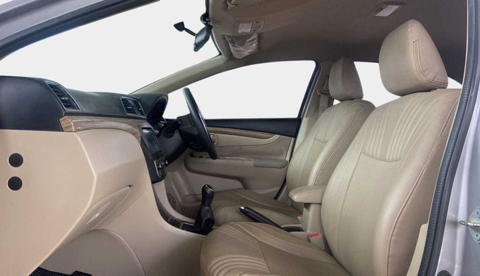 2018 Maruti Ciaz DELTA 1.5 SHVS MT PETROL, Petrol, Manual, 33,464 km, Right Side Front Door Cabin