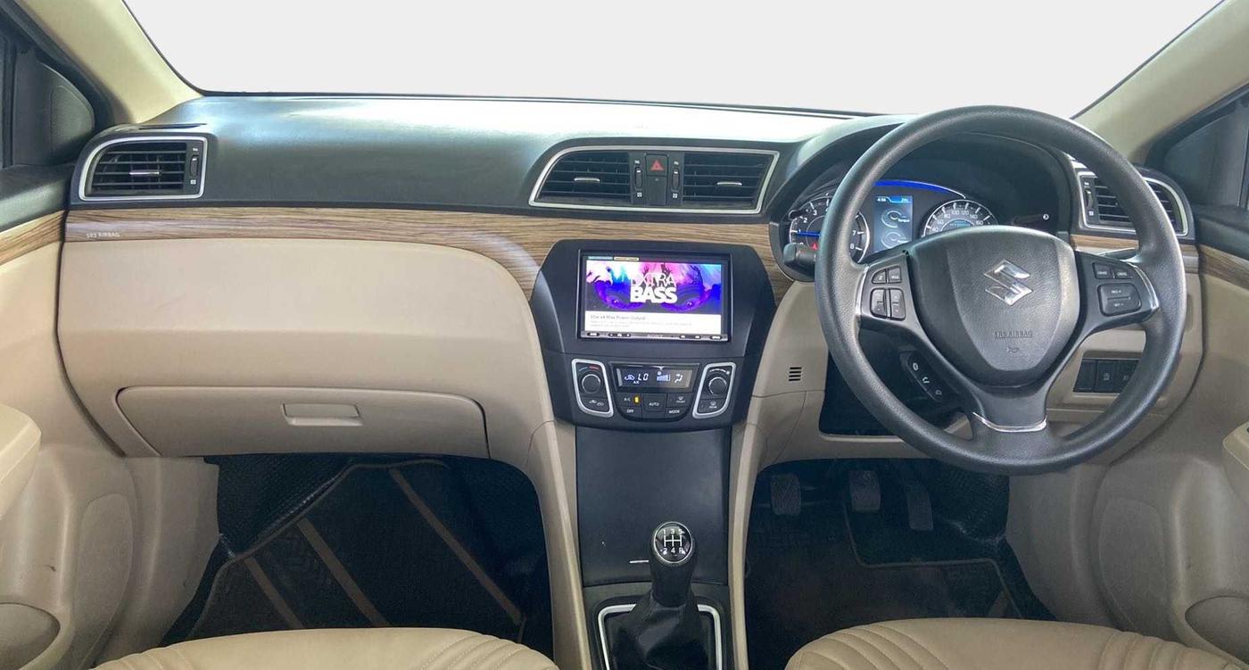 2018 Maruti Ciaz DELTA 1.5 SHVS MT PETROL, Petrol, Manual, 33,464 km, Dashboard