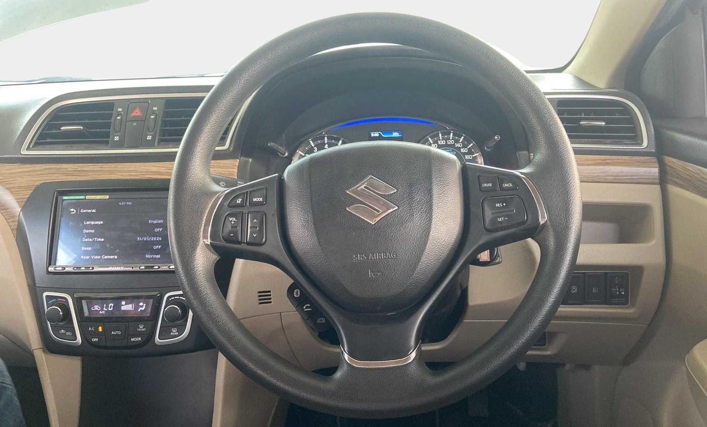 2018 Maruti Ciaz DELTA 1.5 SHVS MT PETROL, Petrol, Manual, 33,464 km, Steering Wheel Close Up