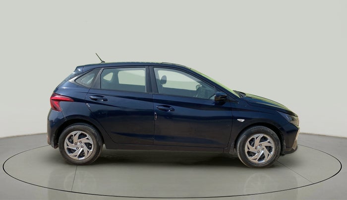 2021 Hyundai NEW I20 MAGNA 1.2 MT, Petrol, Manual, 31,650 km, Right Side