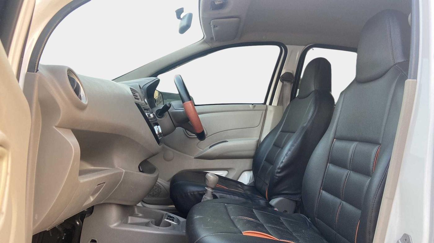 2017 Datsun Redi Go T (O), Petrol, Manual, 47,403 km, Right Side Front Door Cabin
