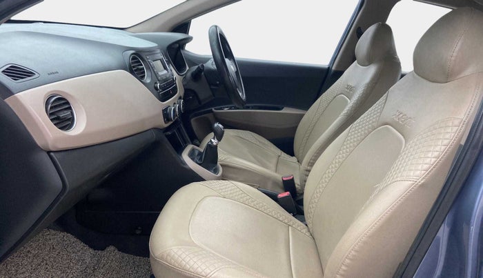 2017 Hyundai Xcent SX 1.2, CNG, Manual, 69,702 km, Right Side Front Door Cabin