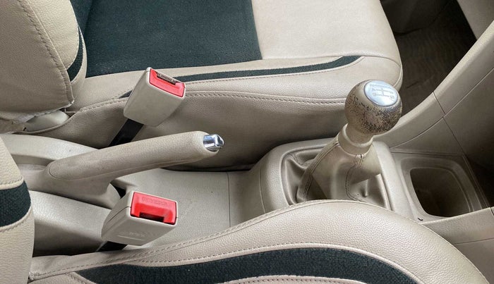 2015 Maruti Swift Dzire VXI, Petrol, Manual, 39,812 km, Gear Lever