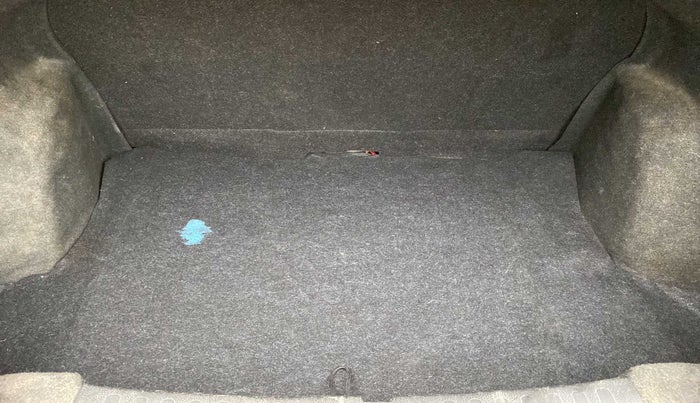 2015 Maruti Swift Dzire VXI, Petrol, Manual, 39,812 km, Boot Inside