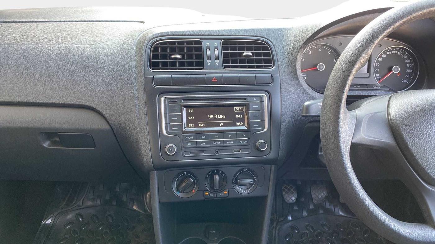 2017 Volkswagen Ameo COMFORTLINE 1.2L, Petrol, Manual, 24,452 km, Air Conditioner
