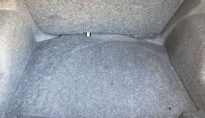 2017 Volkswagen Ameo COMFORTLINE 1.2L, Petrol, Manual, 24,452 km, Boot Inside