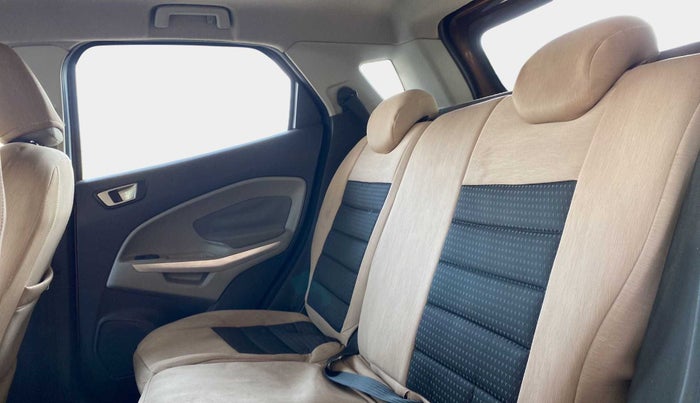 2017 Ford Ecosport TITANIUM 1.5L DIESEL, Diesel, Manual, 39,013 km, Right Side Rear Door Cabin