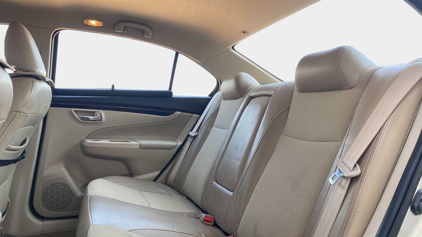 2016 Maruti Ciaz ZXI AT, Petrol, Automatic, 89,757 km, Right Side Rear Door Cabin