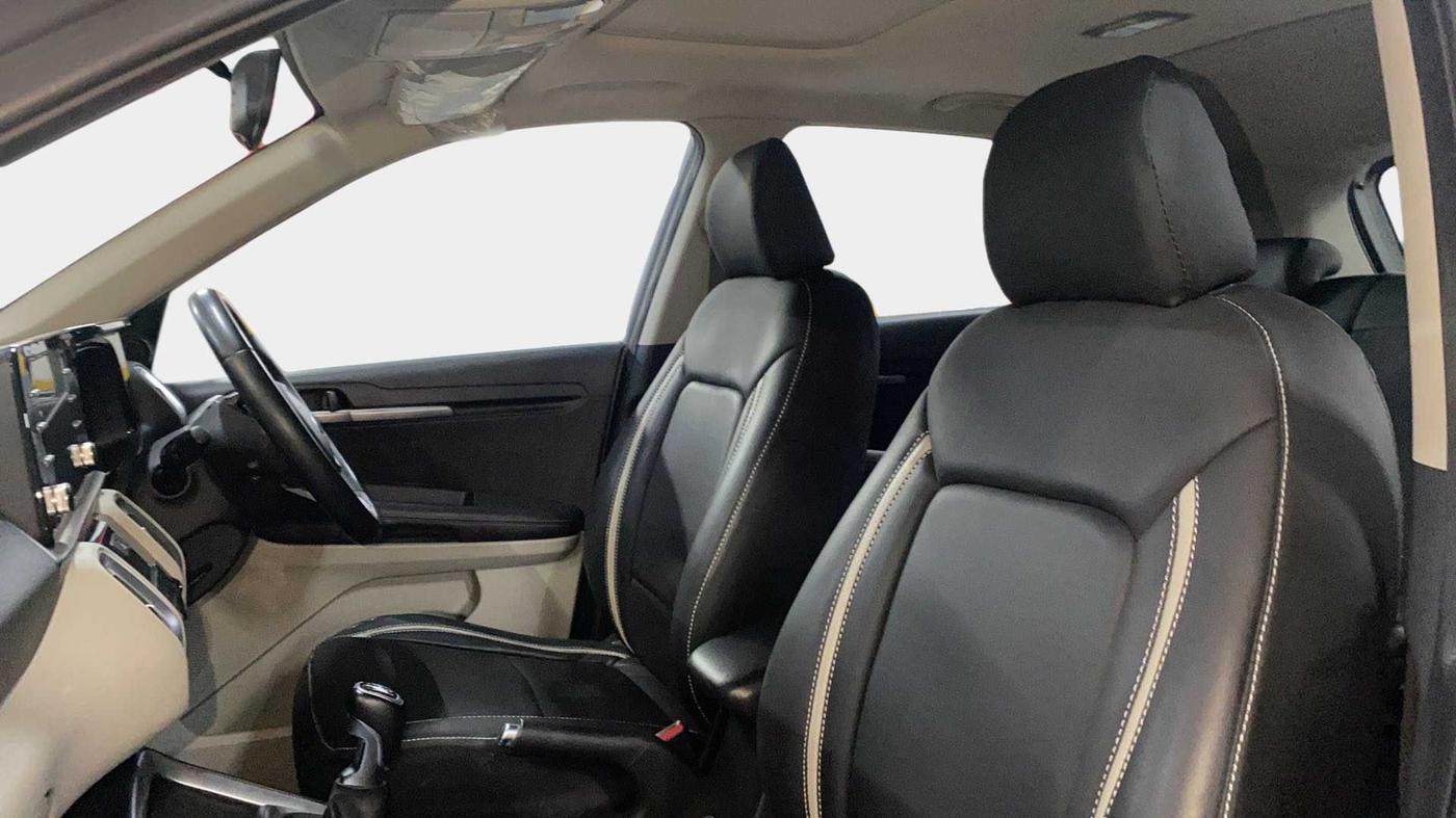 2021 KIA SONET HTX 1.0 IMT, Petrol, Manual, 28,755 km, Right Side Front Door Cabin