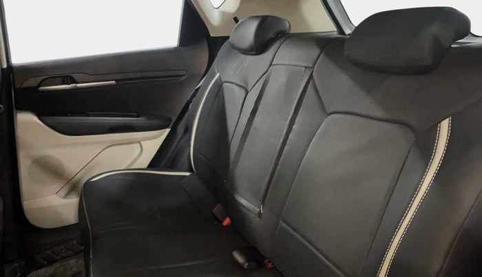 2021 KIA SONET HTX 1.0 IMT, Petrol, Manual, 28,755 km, Right Side Rear Door Cabin