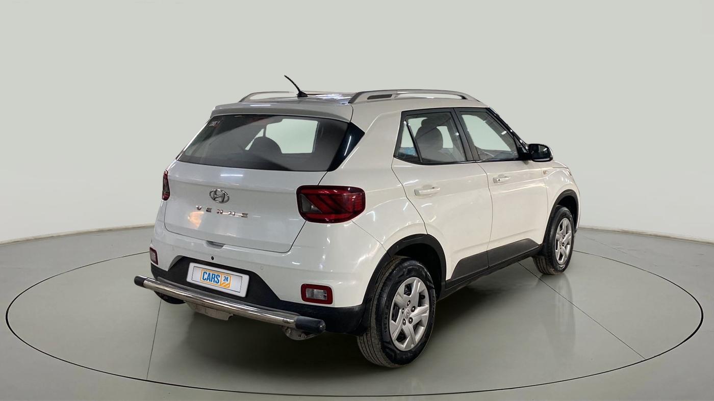 2020 Hyundai VENUE S 1.2, Petrol, Manual, 14,291 km, Right Back Diagonal