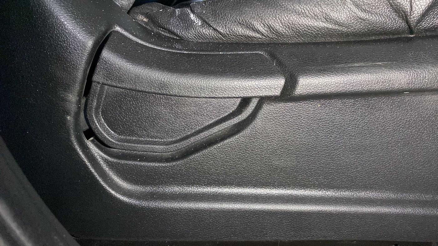 2020 Hyundai VENUE S 1.2, Petrol, Manual, 14,291 km, Driver Side Adjustment Panel