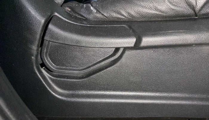 2020 Hyundai VENUE S 1.2, Petrol, Manual, 14,291 km, Driver Side Adjustment Panel