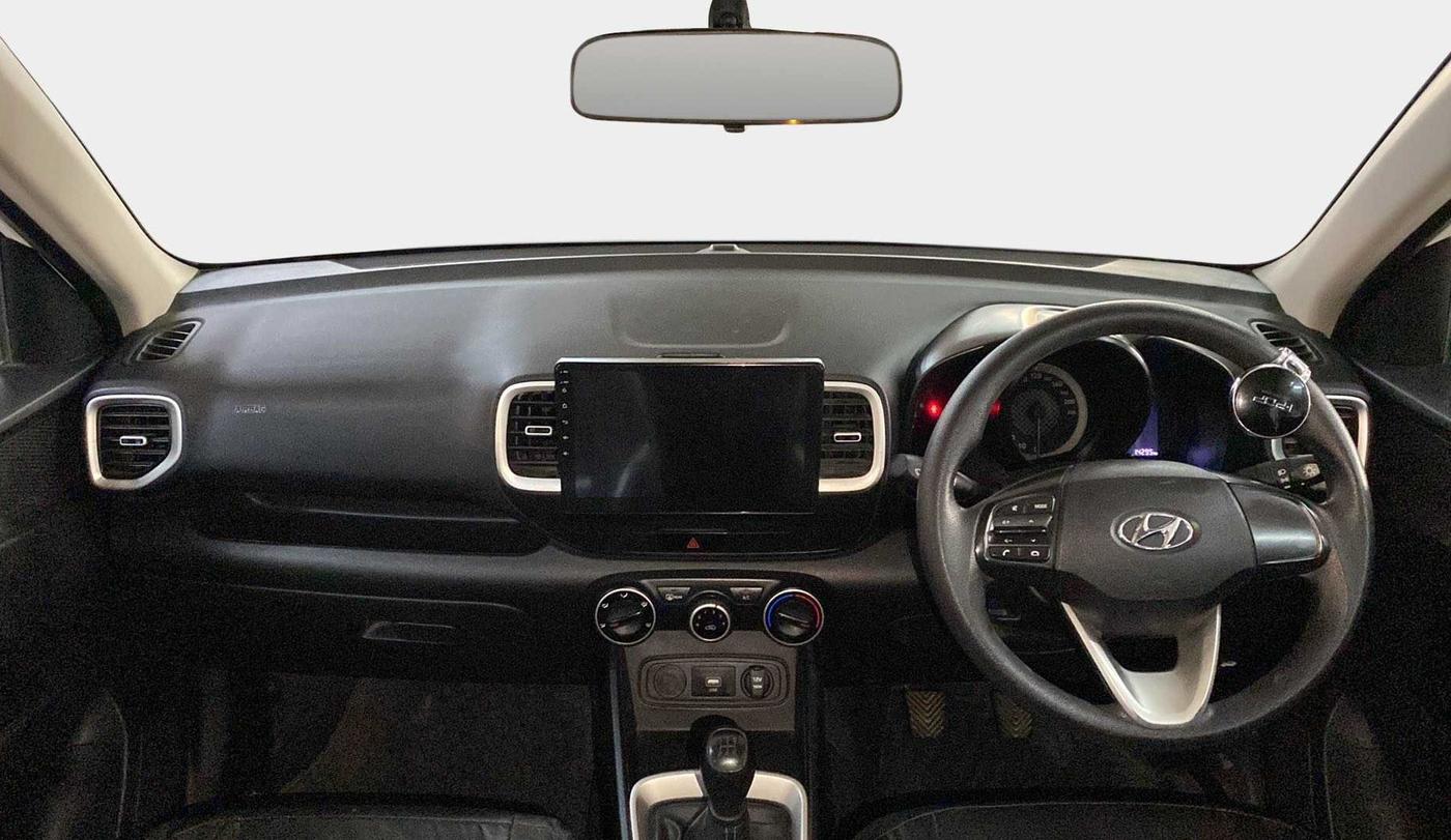 2020 Hyundai VENUE S 1.2, Petrol, Manual, 14,291 km, Dashboard