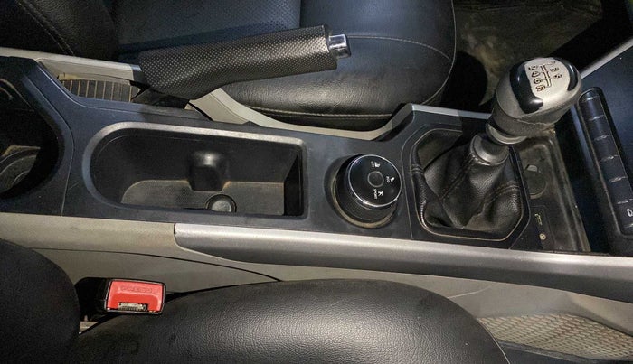2018 Tata NEXON XM PETROL, CNG, Manual, 71,403 km, Gear Lever