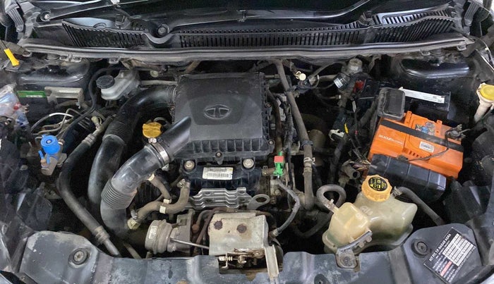 2018 Tata NEXON XM PETROL, CNG, Manual, 71,403 km, Open Bonet